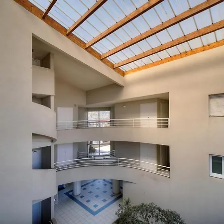 Cannes Luxury - Stunning Sea Front Апартаменты Вильнёв-Лубе
